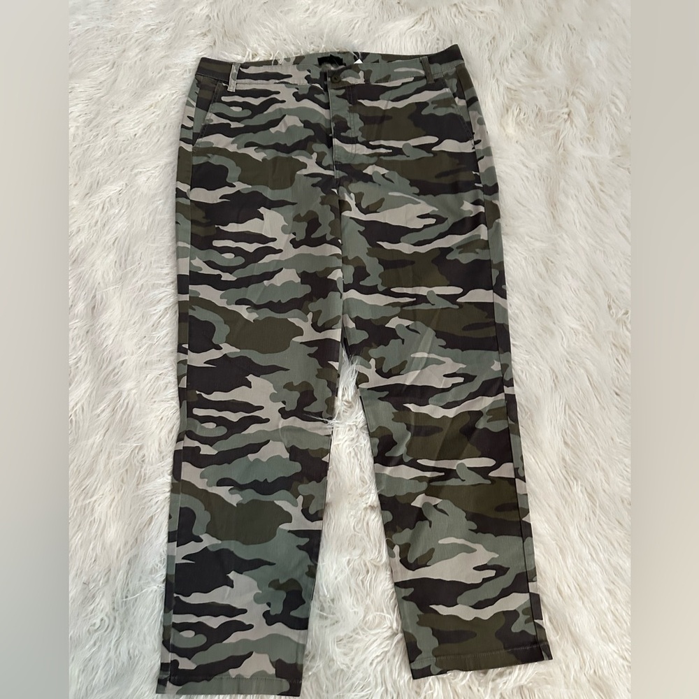 J. Crew Camouflage Straight Leg Pants 16 NWT - Picture 2 of 6